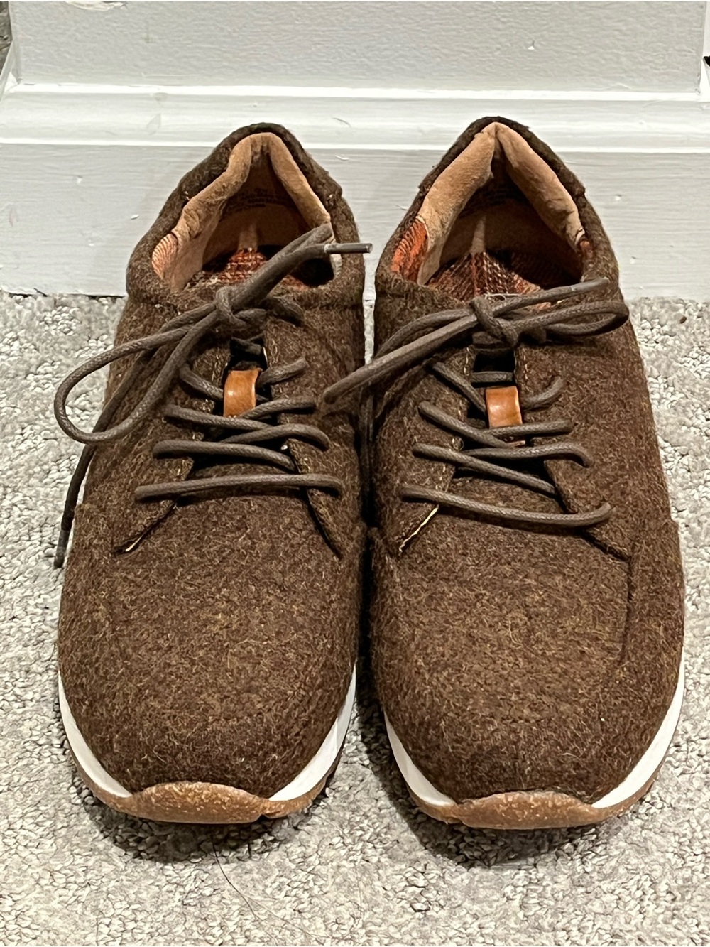 b.o.c Women's Kasey Lace Up Comfort Sneakers dark brown wool texture Size 7.5M